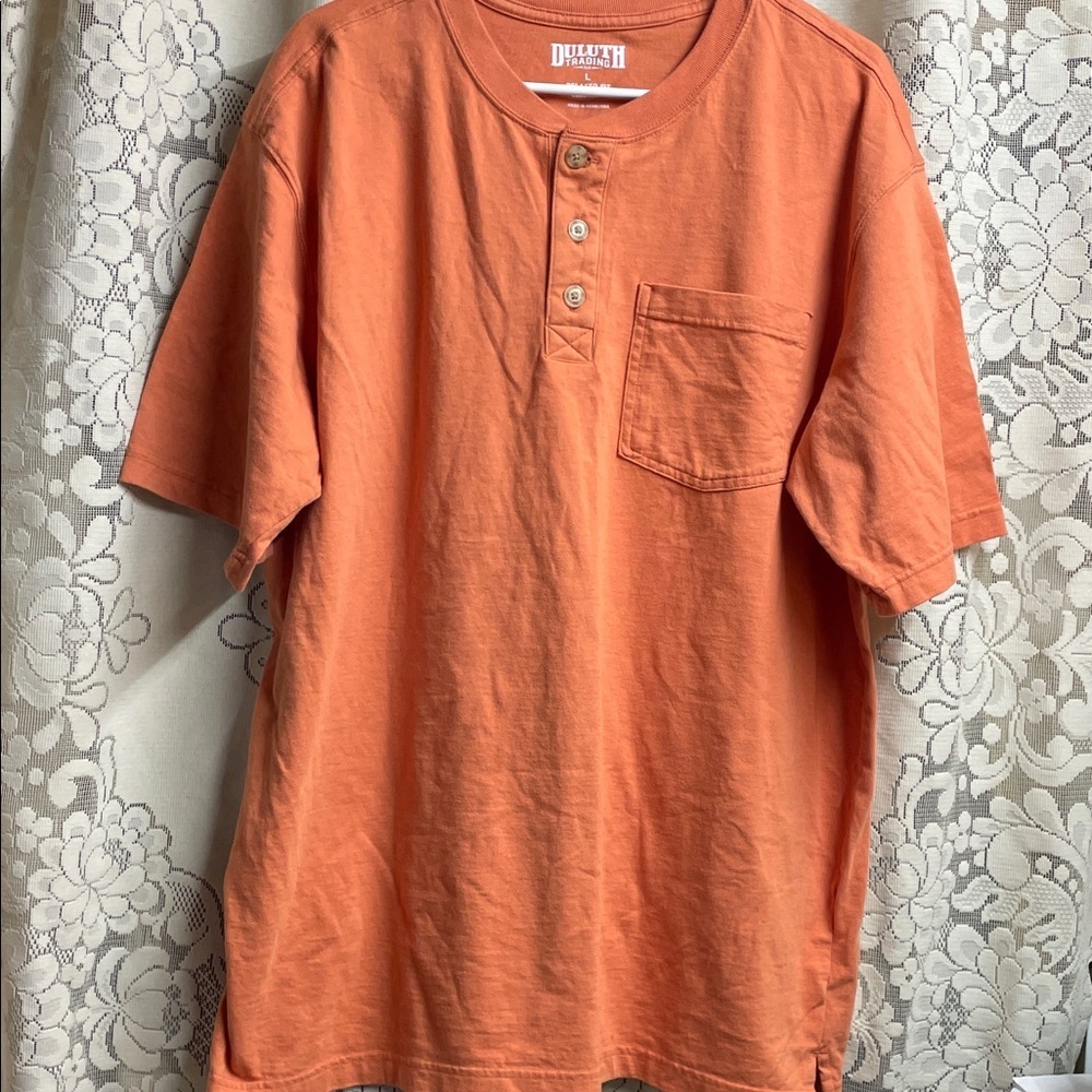 Duluth Trading Co Men's Short Sleeve Salmon/Orange Henley 100% Cotton